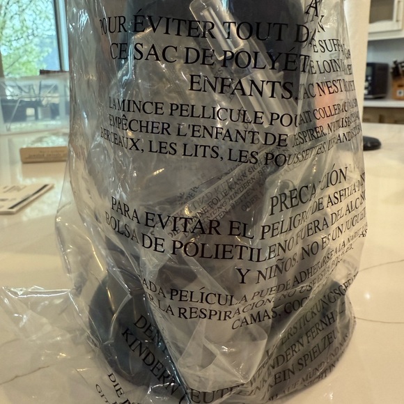 Pampered Chef Veggie Spiralizer - Picture 4 of 7